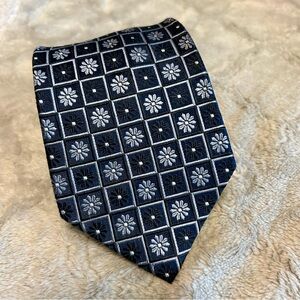 Karako Navy Blue Floral Men's Silk Tie 4” Wide 59.5” Long